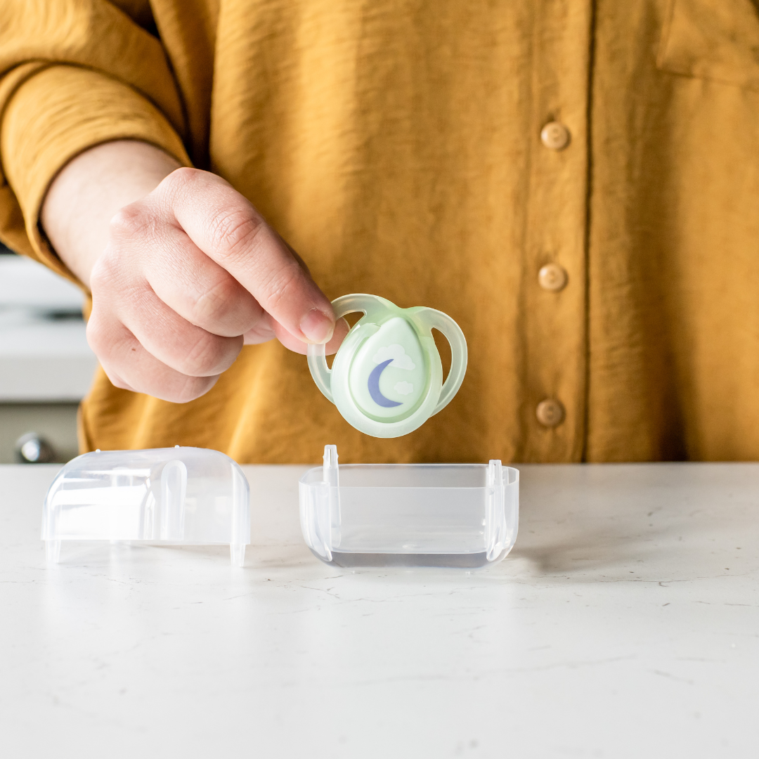 Tommee Tippee Night Time Soothers 2 Pack