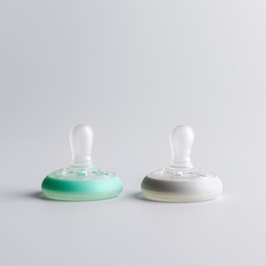 Tommee Tippee Breast Like Night Soothers 0-6 Months