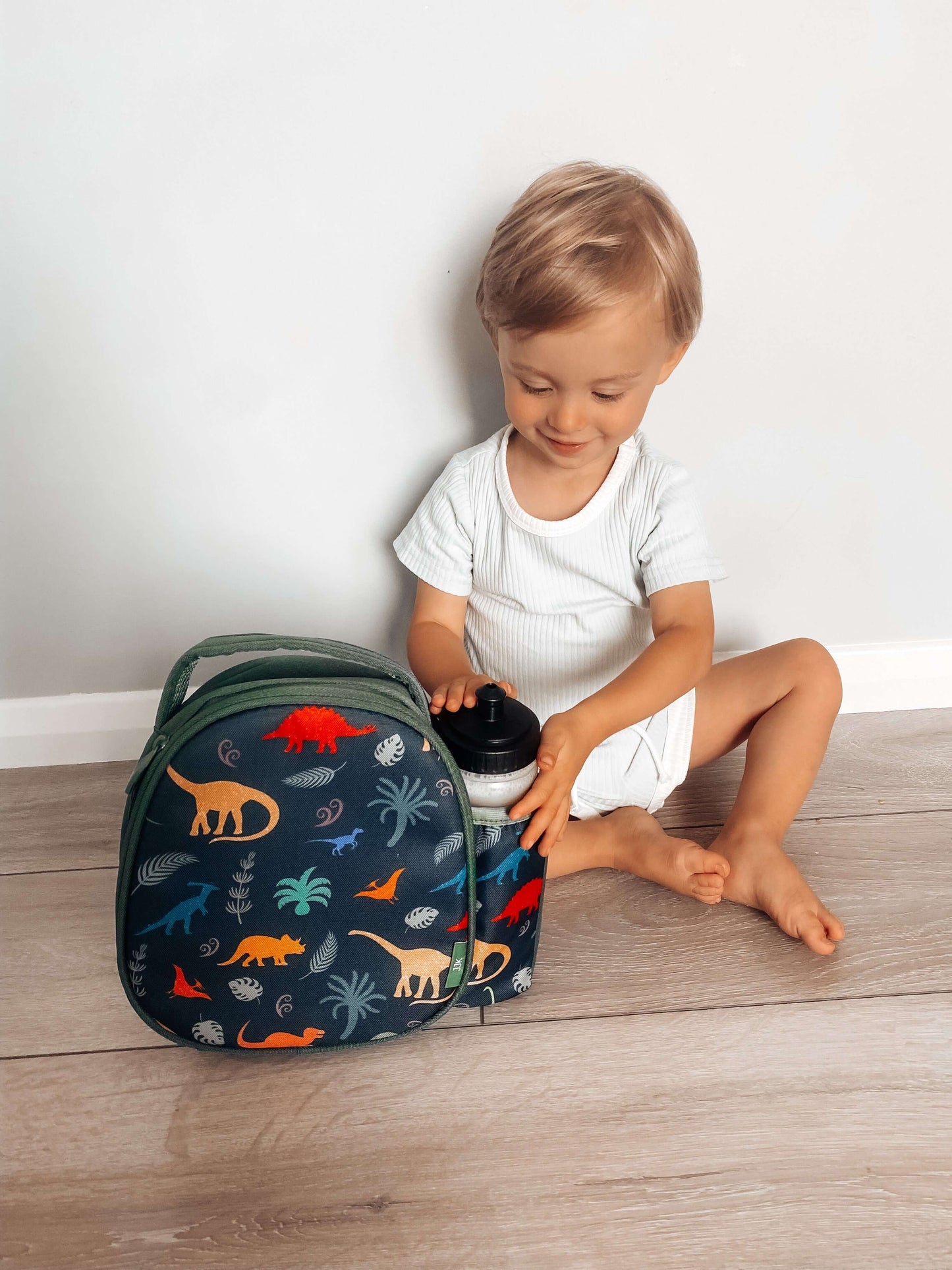 JJK Lunch Bag & Bottle