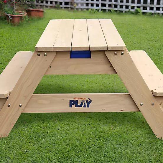 Hedstrom Play Sand, Water, and ball play table and Bench