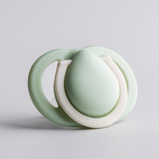 Tommee Tippee Newborn Soother 0-2 Months