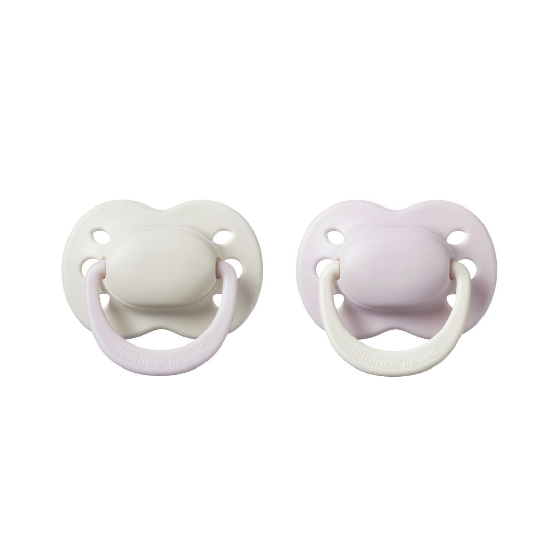 Tommee Tippee Newborn Soother, 0–2 Months, 2 Pack- Girl