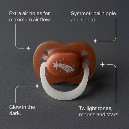 Tommee Tippee Glow in the Dark Night Time Dummy BPA Free Symmetrical Baby Soothe- 4 Pack- 0-6 Months