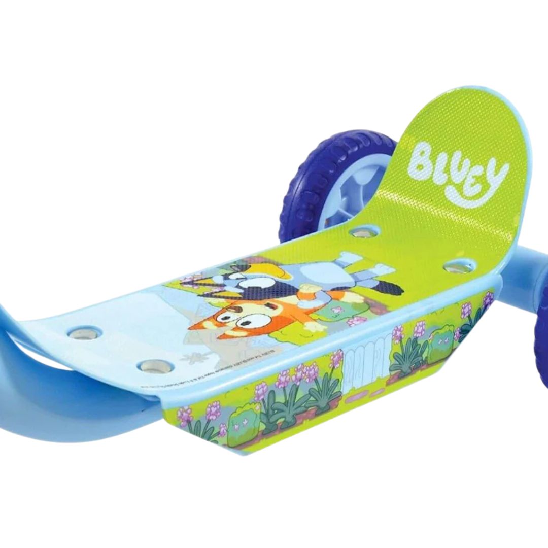 Bluey Tri Scooter and Helmet Bundle