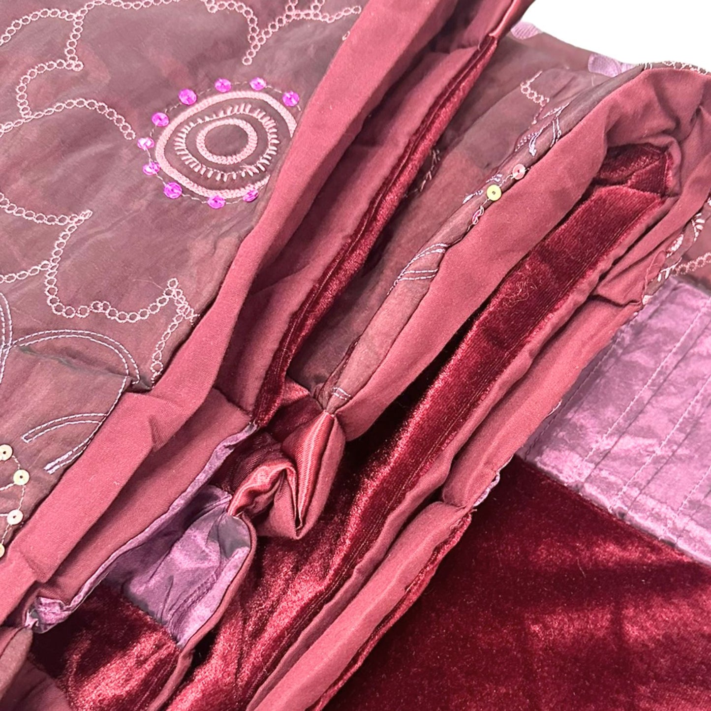 Pure Opulence Range Bedspreads & Pillowshams