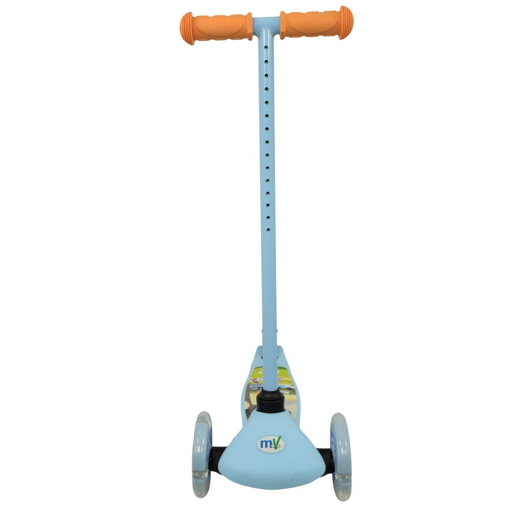 Bluey Tilt & Glo Scooter with Lights Adjustable 3-Wheel Design for Ages 3+